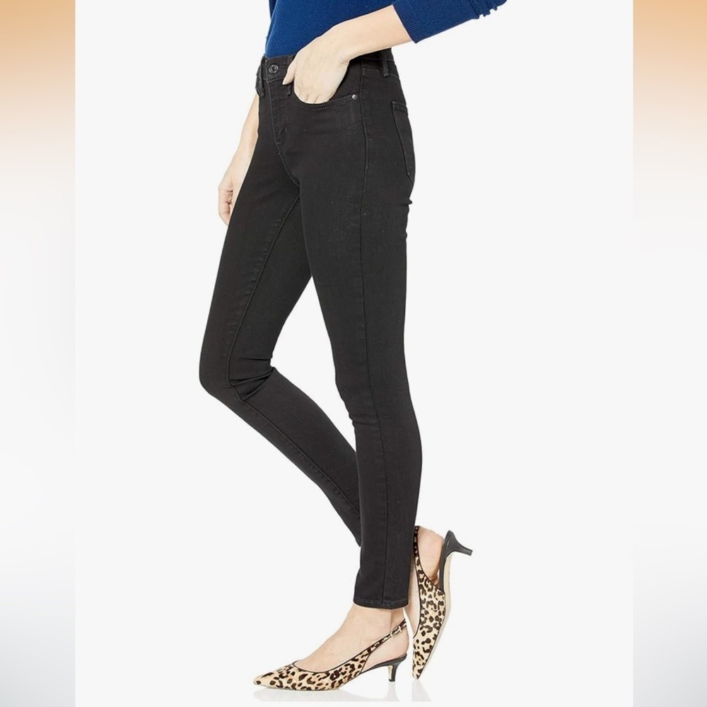 Levi's Women's Dark Skinny Jeans